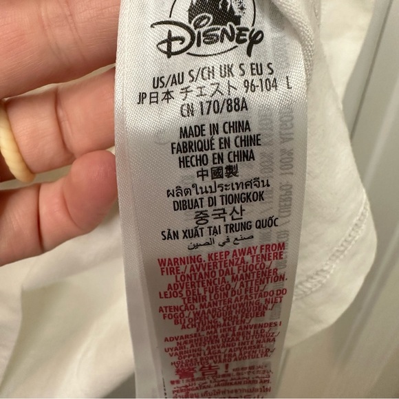 Disney Parks Mickey Mousewear Street Style White T-Shirt Size small - Picture 4 of 5
